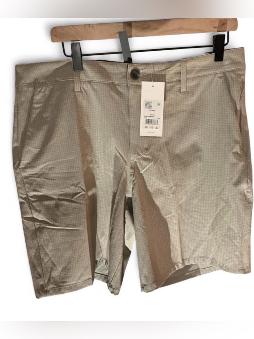 Vuori  8” Aim Shorts khaki/Houndstooth Pattern NWT Size 33 #Vuori